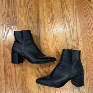 Steve Madden Girl Black Ankle Boots